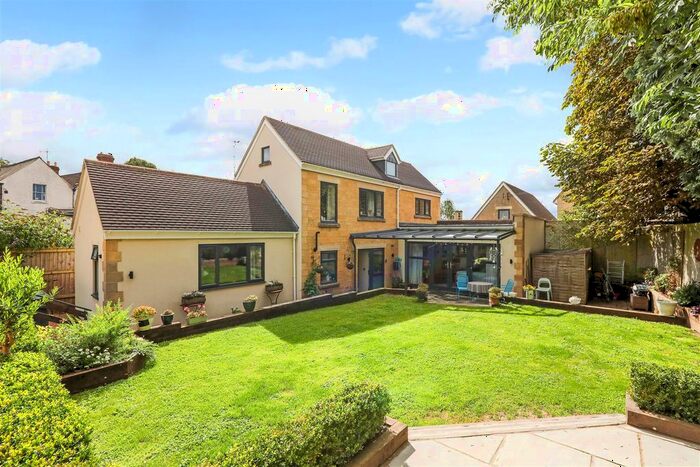 3 Bedroom Detached House For Sale In Cheltenham Road, Painswick, Stroud, GL6