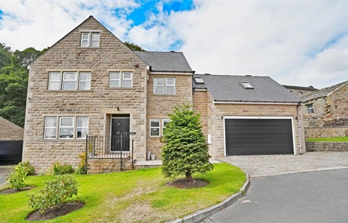 6 Bedroom Detached House For Sale In The Forresters, Stainland, Halifax, HX4