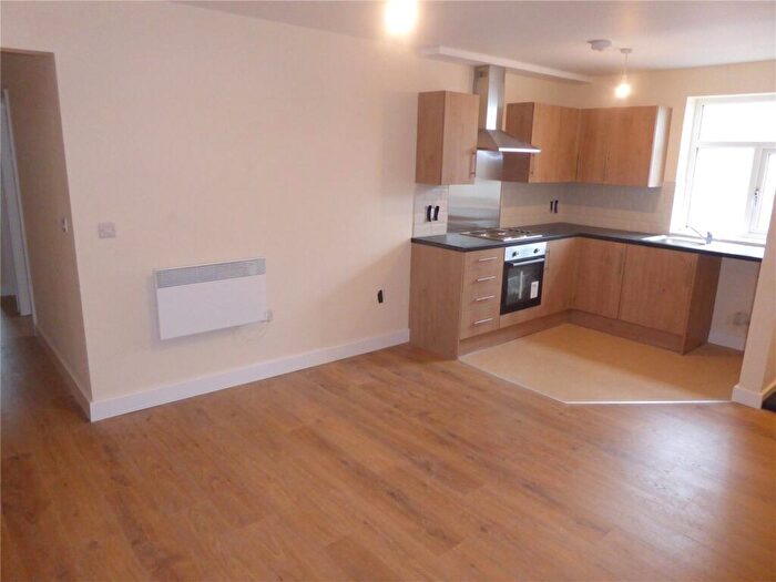 2 Bedroom Apartment To Rent In Ling Bob, Pellon, Halifax, HX2