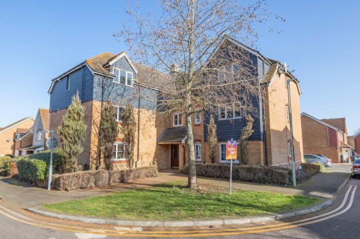 2 Bedroom Flat For Sale In Blackthorn Road, Hersden, Canterbury, CT3