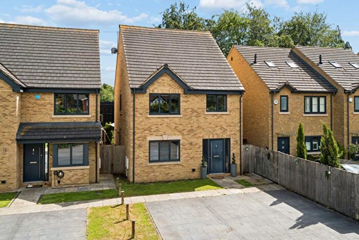 4 Bedroom Detached House For Sale In Rectory Close, Farnham Royal, SL2