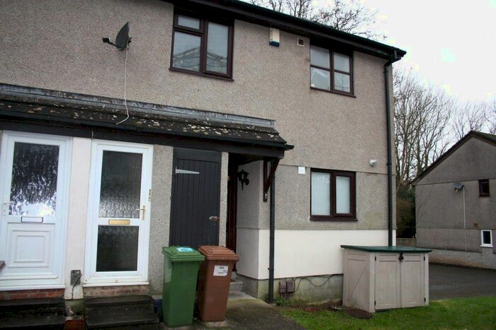 2 Bedroom Flat To Rent In Clittaford View, Plymouth, PL6