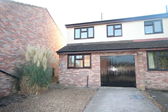 3 Bedroom Semi Detached House To Rent In Holmfirth Close, Hereford, Herefordshire, HR2
