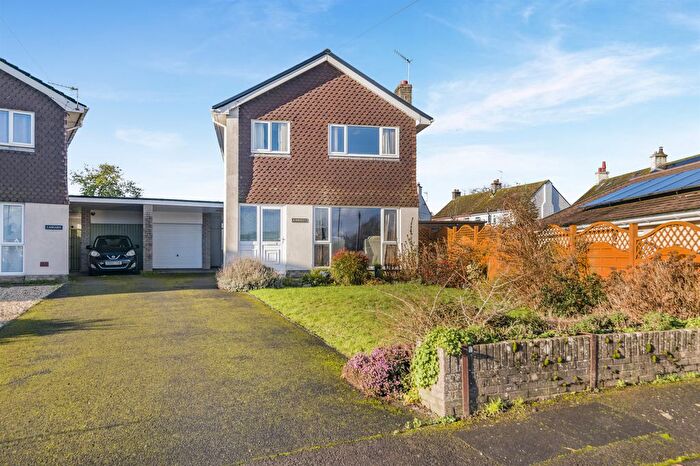 3 Bedroom Detached House For Sale In Monmouth Road, Usk, Monmouthshire, NP15