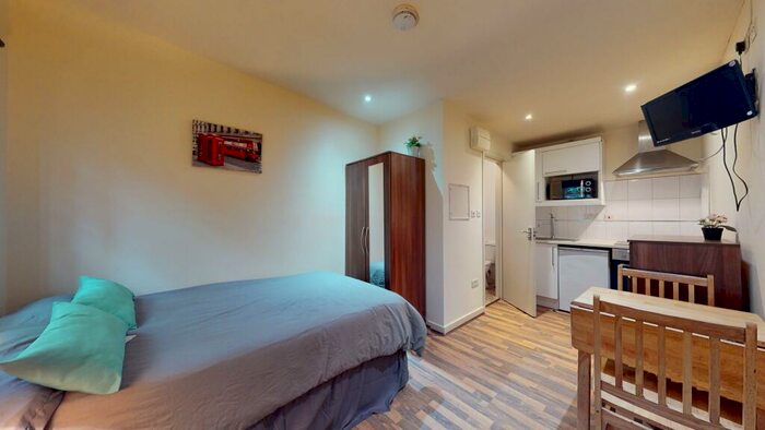Studio To Rent In Chatsworth Road, NW2