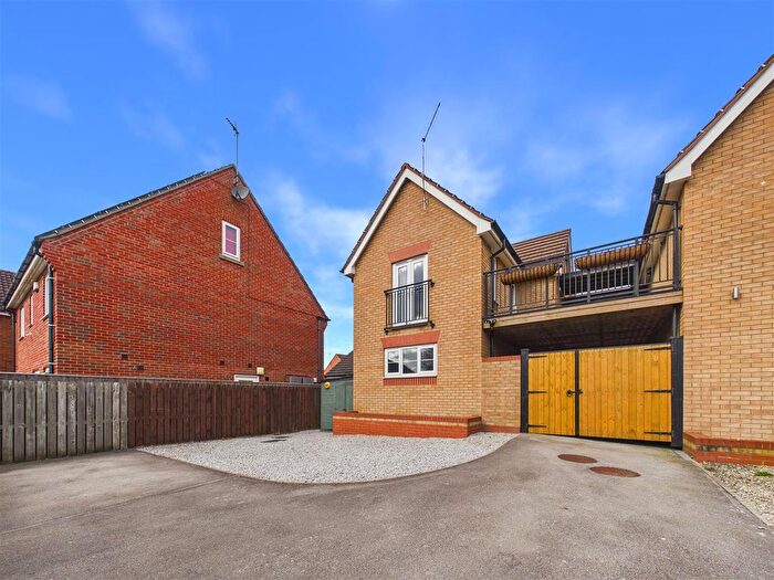 1 Bedroom Semi Detached House For Sale In Munstead Way, Welton, Brough, HU15