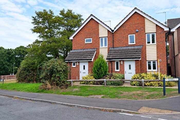 2 Bedroom Semi Detached House For Sale In Bluebell Gardens, Hythe, Southampton, SO45