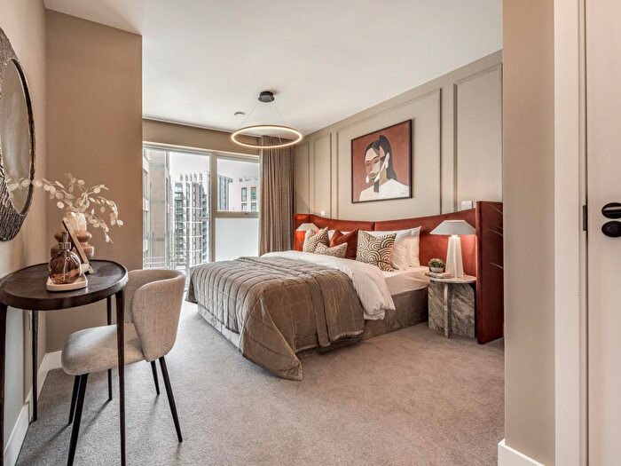 2 Bedroom Flat For Sale In Capital Interchange Way, Brentford, TW8