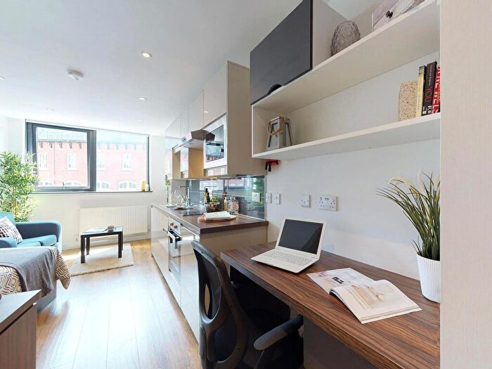 Apartment To Rent In Apt, Ribbon Residence #, LS3