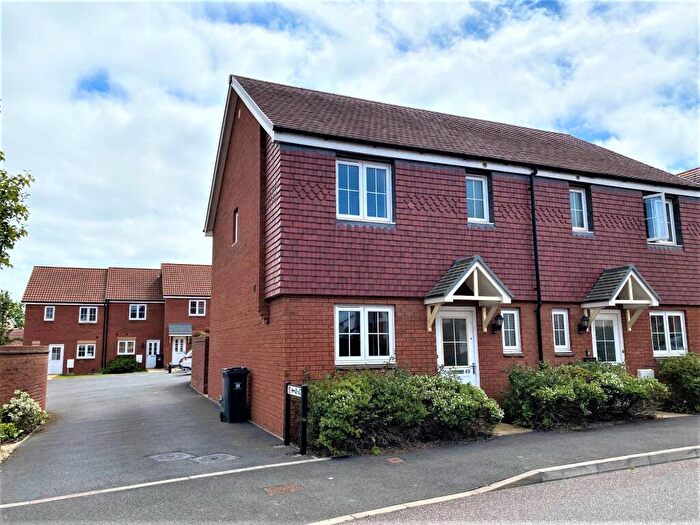 3 Bedroom House To Rent In St Michaels Way, Cranbrook, Exeter, EX5
