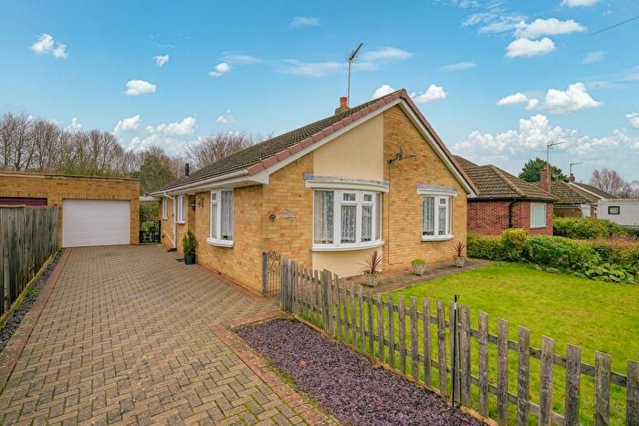 3 Bedroom Detached Bungalow For Sale In Elmfield Drive, Emneth, Wisbech, PE14