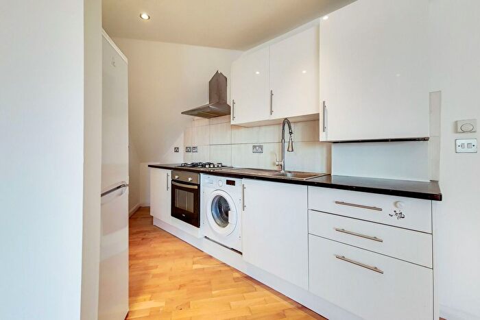 1 Bedroom Flat To Rent In Walton Avenue, South Harrow, Harrow, HA2