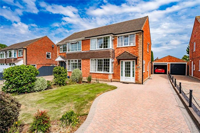 3 Bedroom Semi-Detached House For Sale In Louth Road, Holton-le-Clay, Grimsby, Lincolnshire, DN36