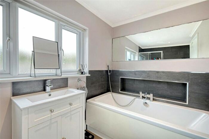 2 Bedroom Apartment For Sale In Silchester Corner, Thorpe Bay Borders, Essex, SS3