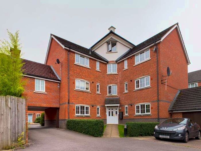 2 Bedroom Property To Rent In Elvetham Rise Basingstoke, RG24