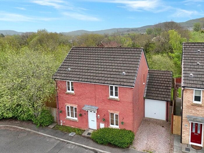 3 Bedroom Detached House For Sale In Druids Close, Caerphilly, CF83