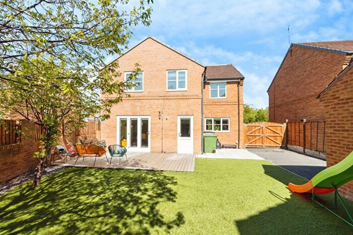 5 Bedroom Detached House For Sale In Gleneagles Drive, West Yorkshire, WF6