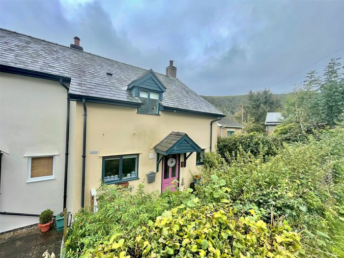 2 Bedroom End Of Terrace House For Sale In Abercegir, Machynlleth, Powys, SY20