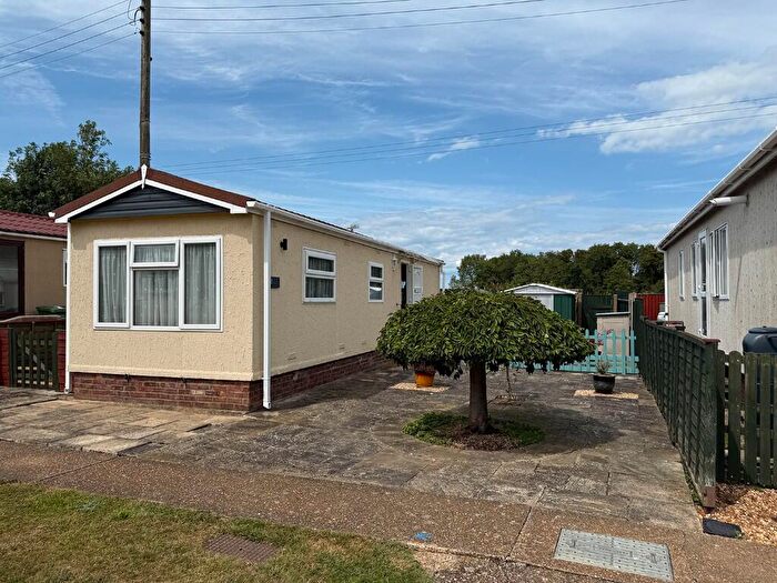 1 Bedroom Park Home For Sale In Orchard Park Homes, Station Road, Heacham, PE31