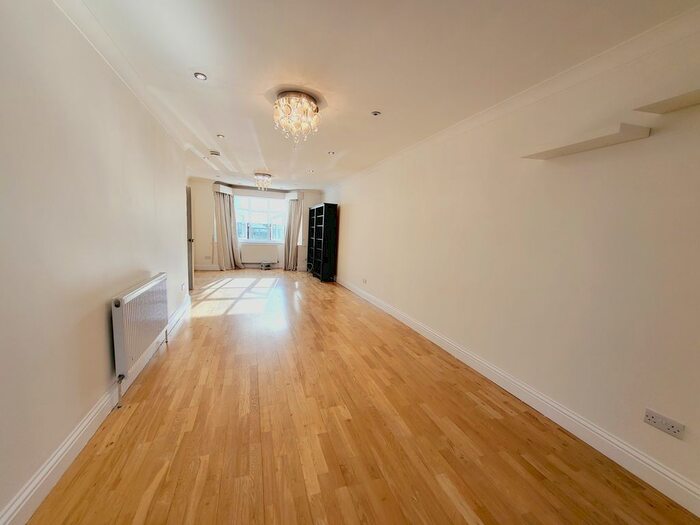 5 Bedroom Semi-Detached House To Rent In Green Lane, London, NW4