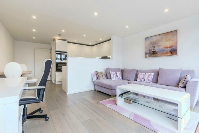 2 Bedroom Apartment To Rent In Worcester Point, Central Street, London, EC1V