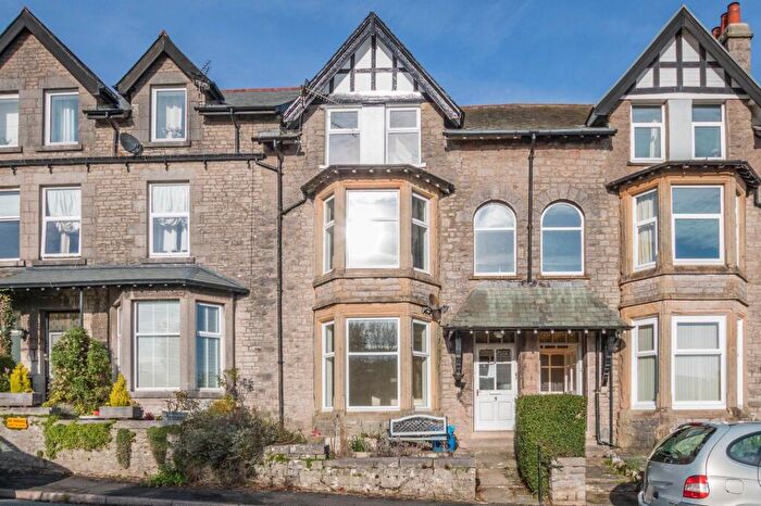 3 Bedroom Flat To Rent In Flat, Thornfield Road, Grange-Over-Sands, LA11