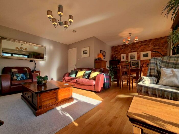 4 Bedroom Detached House For Sale In Northdown Road, Bideford, EX39