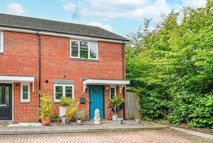 3 Bedroom Semi Detached House For Sale In Horton Avenue, Devizes, Wiltshire, SN10