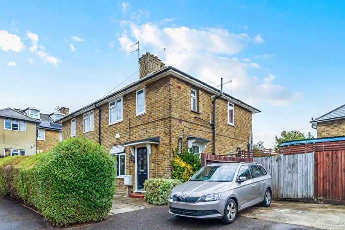 1 Bedroom Maisonette For Sale In Hexham Road, Morden, SM4