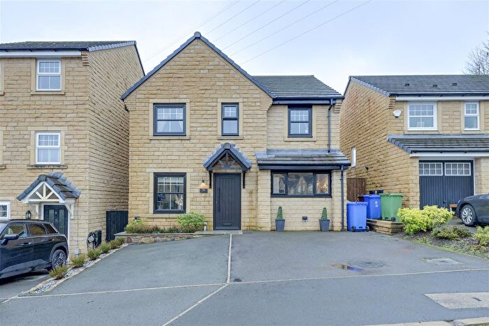 4 Bedroom Detached House For Sale In Ward Way, Rawtenstall, Rossendale, BB4