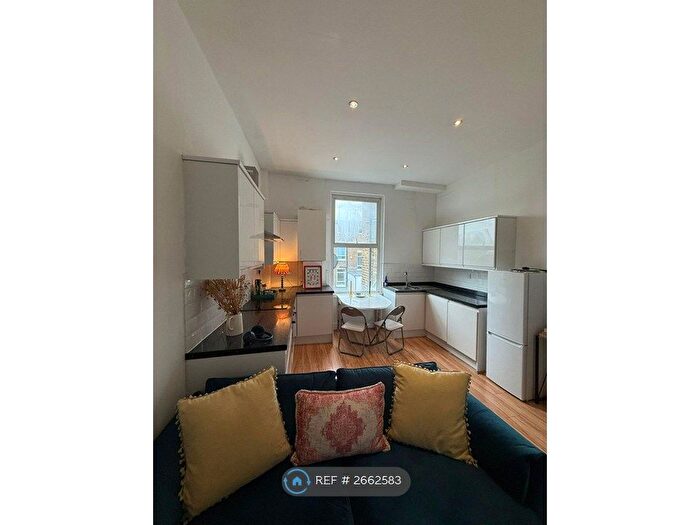 2 Bedroom Flat To Rent In Greyhound Road, London, W6