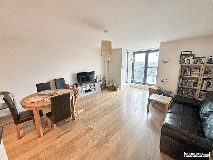 2 Bedroom Flat To Rent In Ashley Hill, Bristol, BS7