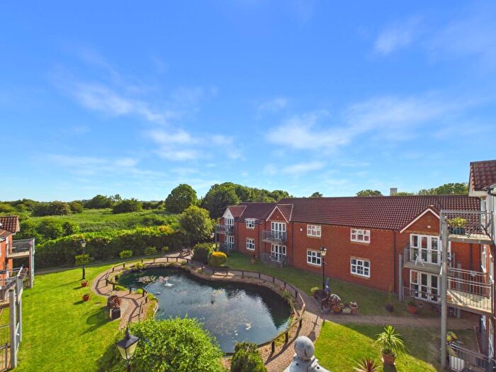 2 Bedroom Apartment For Sale In Birch Tree Drive, Hedon, Hull, HU12