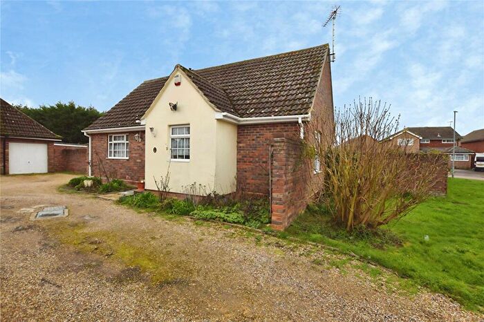 2 Bedroom Bungalow For Sale In Clements Green Lane, South Woodham Ferrers, Chelmsford, Essex, CM3