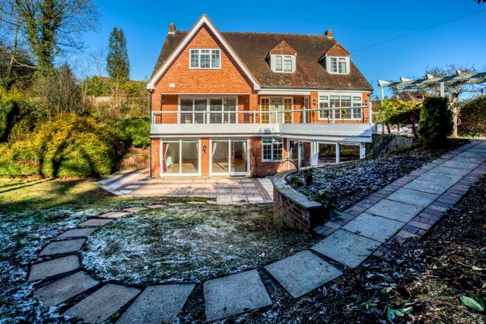 4 Bedroom Detached House To Rent In Hockett Lane Cookham, SL6
