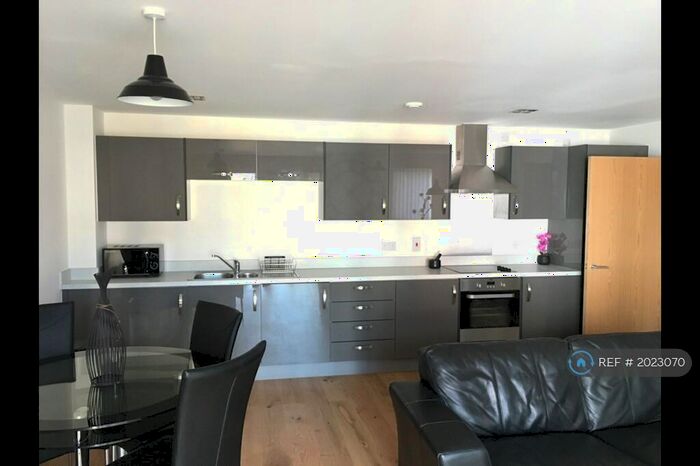 2 Bedroom Flat To Rent In Ship Wharf, Colchester, CO2