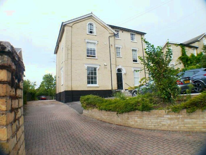 2 Bedroom Ground Flat To Rent In Anglesea Road, Ipswich, Suffolk, IP1