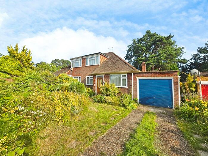 3 Bedroom Bungalow For Sale In Newfield Road, Ash Vale, Surrey, GU12