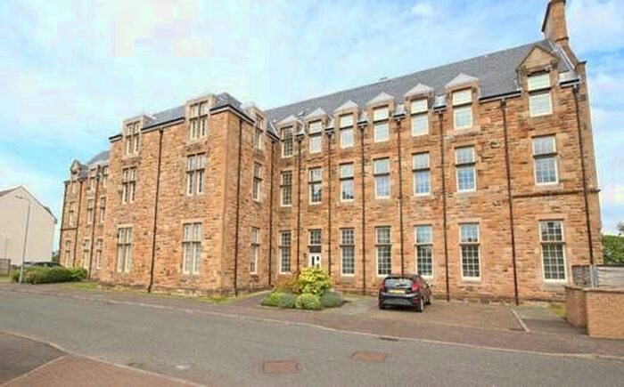 2 Bedroom Flat To Rent In Parklands Oval, Crookston, Glasgow G53