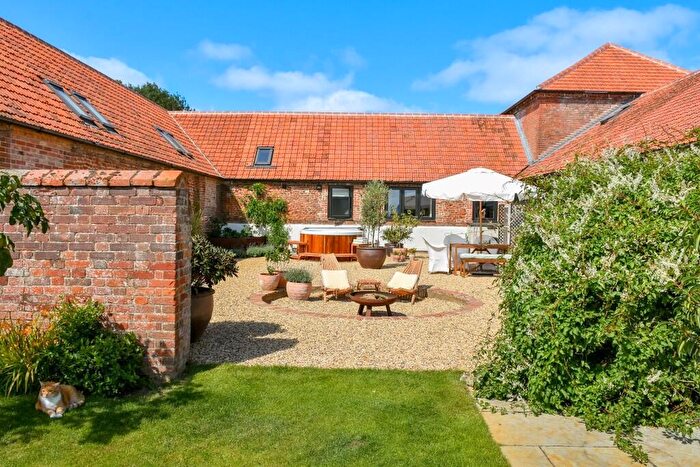 4 Bedroom Barn Conversion For Sale In Hindolveston, NR20