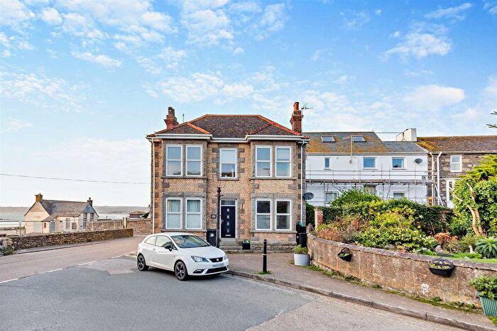 4 Bedroom Semi-Detached House For Sale In North Street, Marazion, TR17