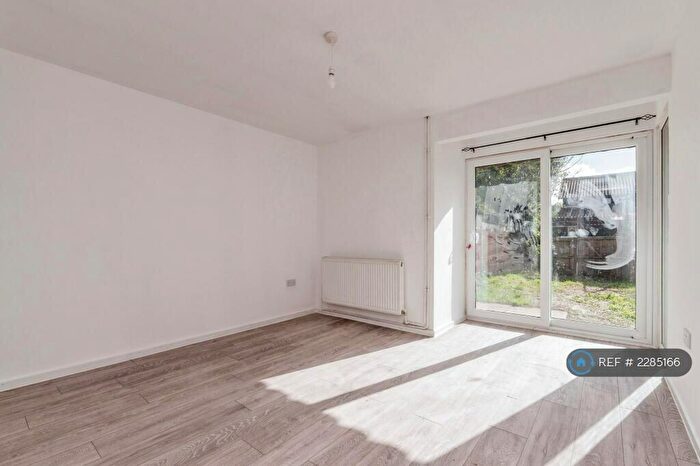 3 Bedroom Terraced House To Rent In Littlebury Green, Basildon, SS13