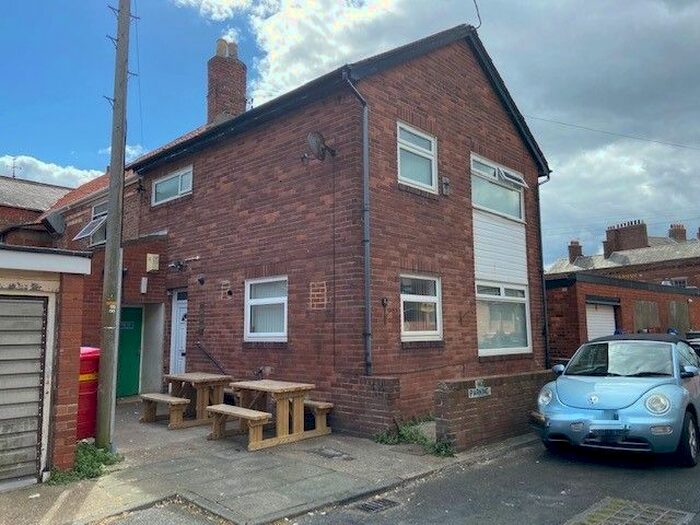 2 Bedroom Semi-Detached House To Rent In Middle Street, Tynemouth, North Shields, NE30