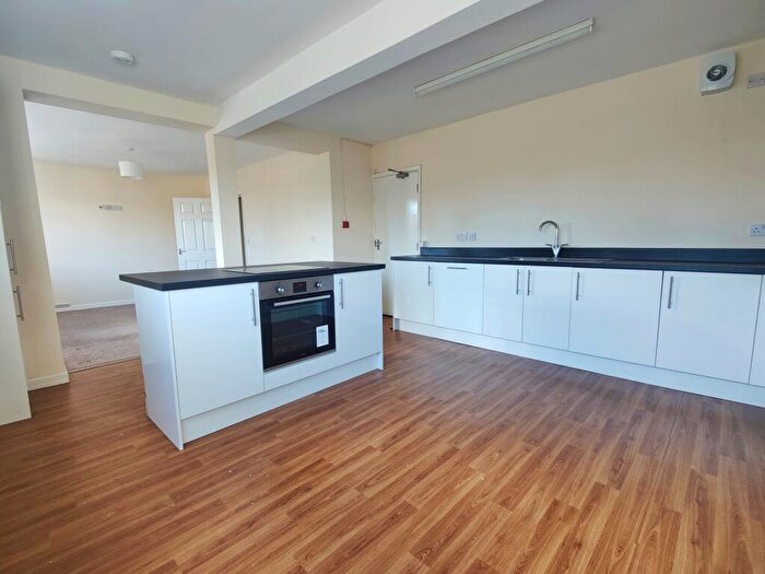 2 Bedroom Flat To Rent In Walmley Chambers, Walmley Close, B76