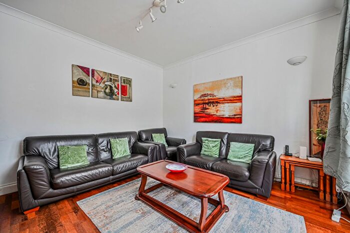 3 Bedroom Terraced House For Sale In Scarborough Road, Leytonstone, London, E11