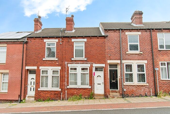 2 Bedroom Terraced House For Sale In Bradley Avenue, Castleford, WF10