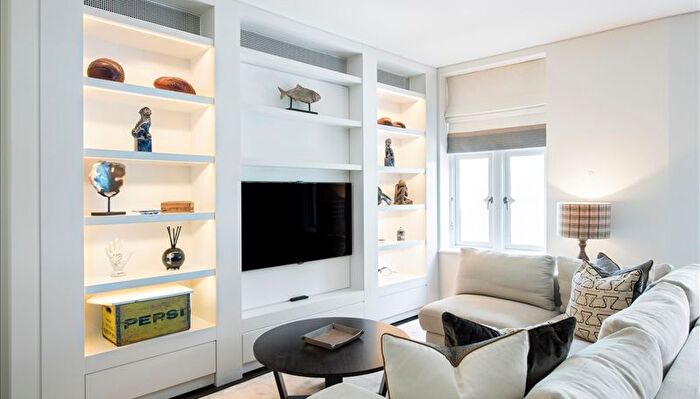 2 Bedroom Flat To Rent In London, W1K