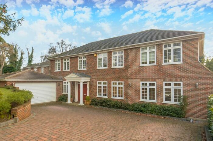 5 Bedroom Detached House To Rent In Ruxley Ridge, Claygate, KT10