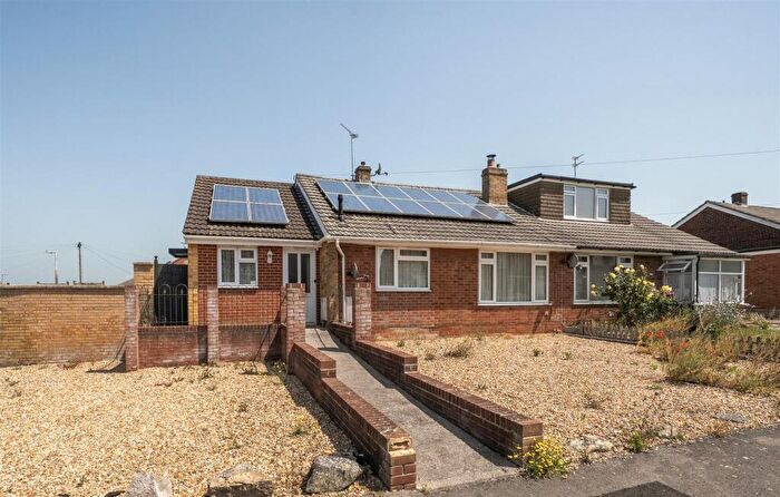 3 Bedroom Semi-Detached Bungalow For Sale In Palmer Road, Trowbridge, BA14