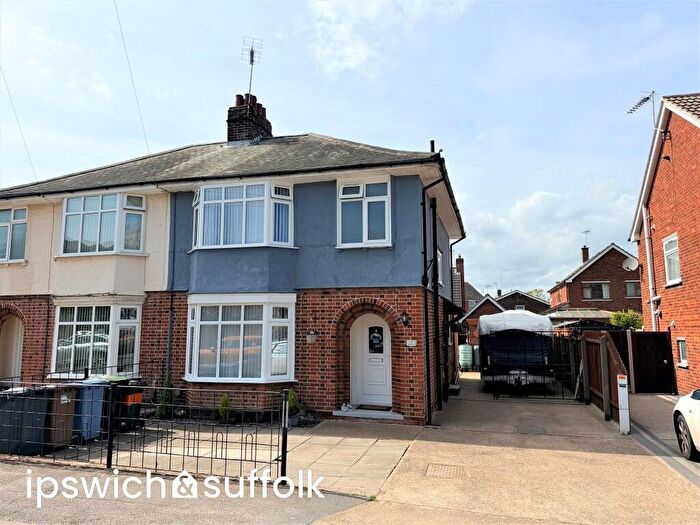 3 Bedroom Semi Detached House For Sale In Henslow Road, Ipswich, IP4